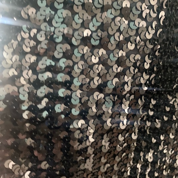 Le Château sequin LBD - Picture 2 of 7